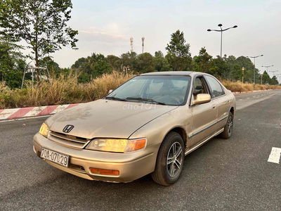 Honda Accord 1995 Vàng cát