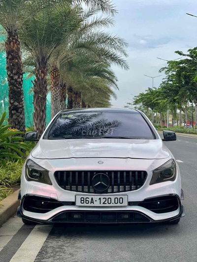 Mercedes Benz CLA Class 2016 CLA 200 - 6 km