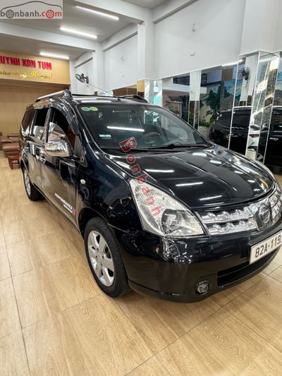 Xe Nissan Grand livina 1.8 MT 2012