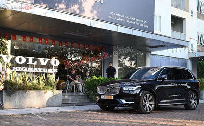 Xe Volvo XC90 Recharge T8 AWD 2022