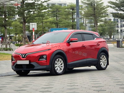 Xe VinFast VF6 Eco 2025