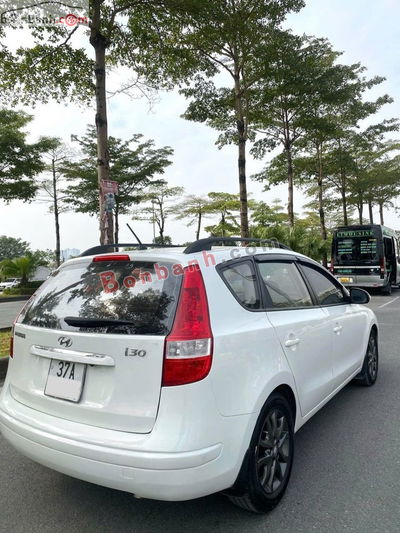 Xe Hyundai i30 CW 1.6 AT 2011
