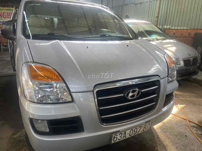 Hyundai Starex 2007 9 chỗ Xám
