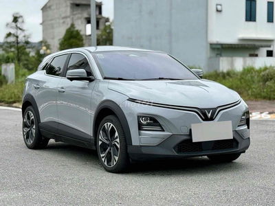 VinFast VF6 Plus 2025 Xám