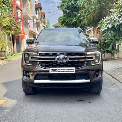 Ford Everest 2025 Titanium 4x4 - 10700km