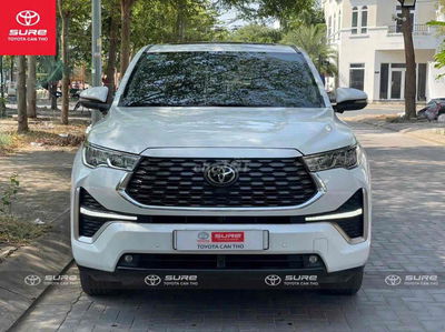 Toyota Innova Cross Hybrid 2023 có ht vay