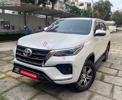 Xe Toyota Fortuner 2.4L 4x2 AT 2025