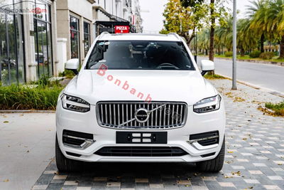 Xe Volvo XC90 Recharge T8 AWD 2022