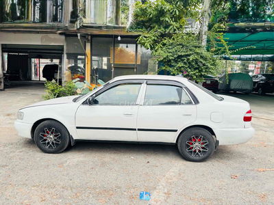 Toyota Corolla 1999 Trắng