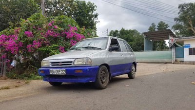 Kia 5 chỗ màu Bạc, Xanh