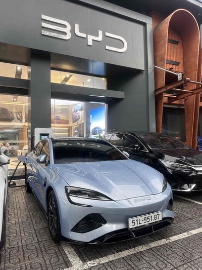 BYD SEAL Advanced Xanh