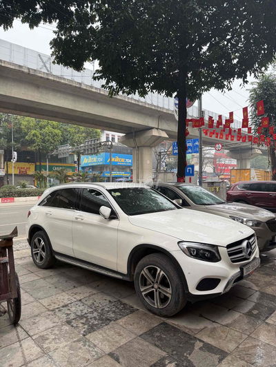 Mercedes Benz GLC Class 2*** km