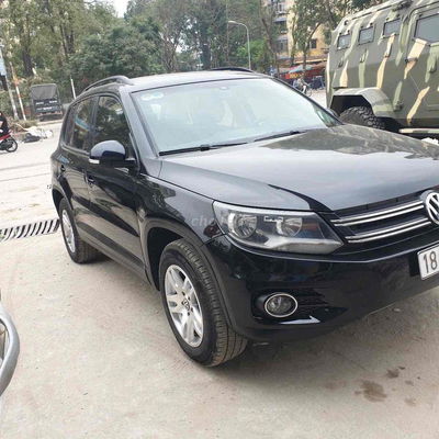 Volkswagen Tiguan Đen