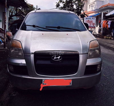 Xe Hyundai Van 6 chổ 800kg giao lưu xe máy!