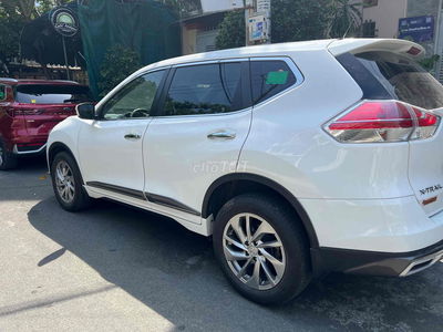 Nissan X-Trail PremiumL SL Trắng 21209 km