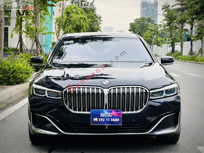 Xe BMW 7 Series 740Li 2020