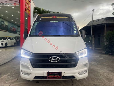Xe Hyundai Solati H350 2.5 MT 2018