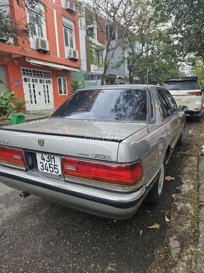 Toyota Cressida 1990. MÁY DẦU. 100km/7 lít