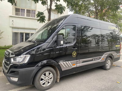 DCar Solati 10 chỗ 2024