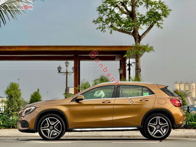 Xe Mercedes Benz GLA class GLA 250 4Matic 2018
