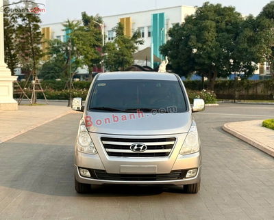 Xe Hyundai Grand Starex 2.5 MT 2015