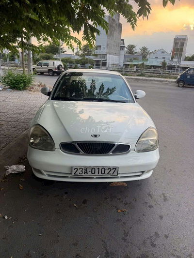 DAEWOO NUBIRA 2001 Trắng