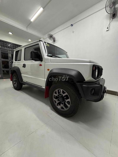 Suzuki Jimny 2025
