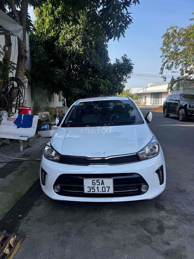 Kia Soluto 2022 Số sàn Trắng