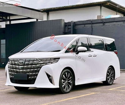 Xe Toyota Alphard HEV 2.5 AT 2025