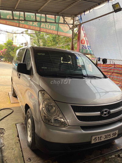 Hyundai Starex 2008 Bạc