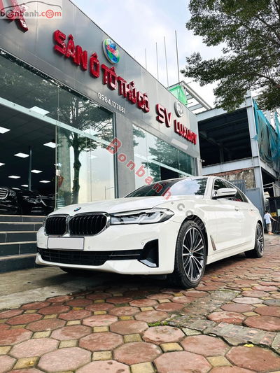 Xe BMW 5 Series 520i 2023