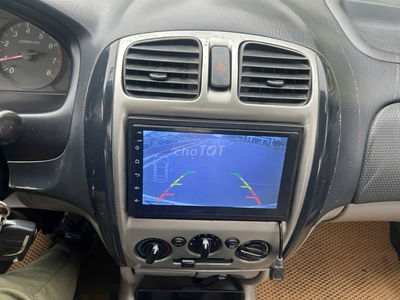 Ford Laser 2003 gia đình bán