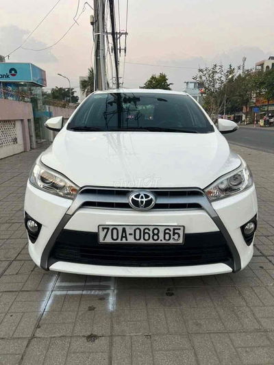 Toyota Yaris Trắng 5 chỗ
