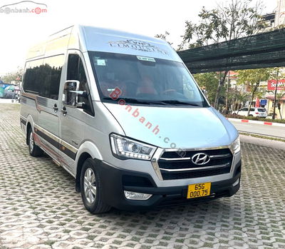 Xe Hyundai Solati H350 2.5 MT 2019