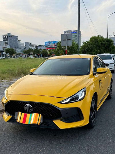 MG MG5 2022 LUX 48000 km Vàng