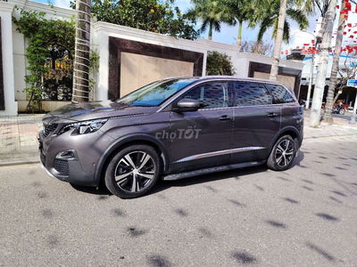 Peugeot 5008 2019 GT Xám