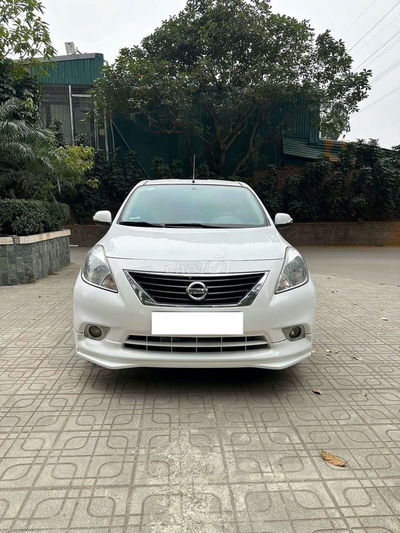 Nissan Sunny XV Trắng