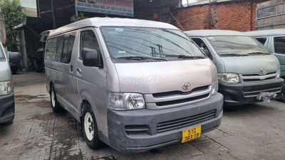Toyota Hiace Van 2005 Bạc