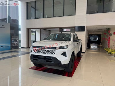 Xe Toyota Hilux Standard 2.8L 4x2 MT 2026