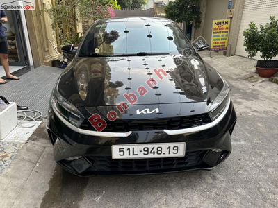 Xe Kia K3 Premium 2.0 AT 2022