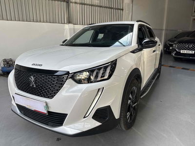 Peugeot 2008 2024 GT Line 1.2 AT - 9000 km