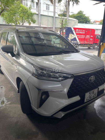 Toyota Veloz Cross 2022 23184 km Trắng