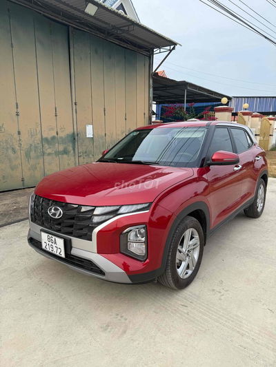 Hyundai Creta 2022 Tiêu chuẩn 8000 km siêu mới!