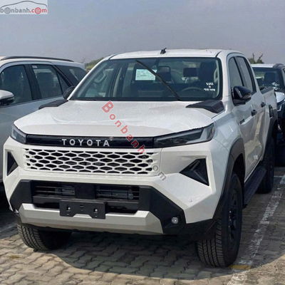 Xe Toyota Hilux Pro 2.8L 4x2 AT 2026