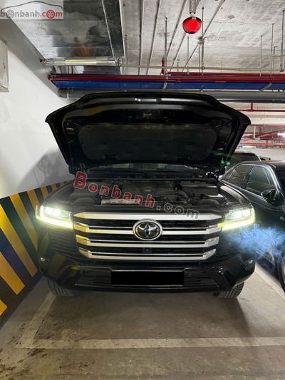 Xe Toyota Land Cruiser 3.5 V6 2022