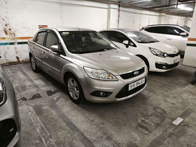 Ford Focus 2012 ghi vàng 52000 km