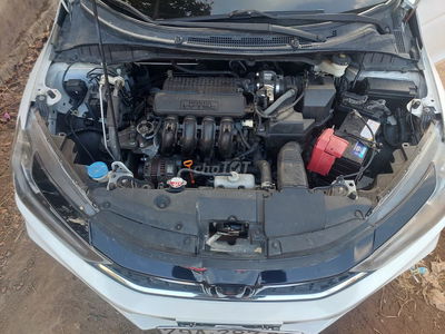 Honda City 2020 Trắng ngập nước