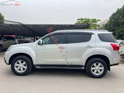 Xe Isuzu MU-X 3.0 4X2 AT 2016