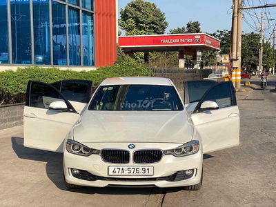 BMW 320i 2012 Trắng