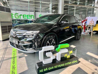 VinFast VF8 Plus 2023 Đen